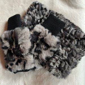 JOCELYN REAL FUR MITTEN + NECK SET